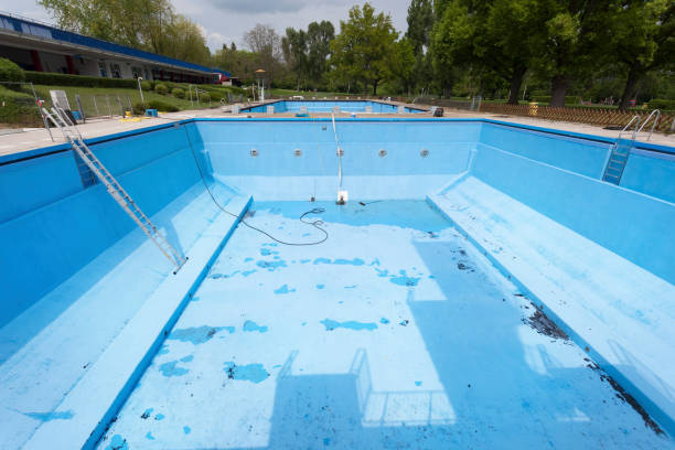 Best Water damage restoration experts  in Hurley, WI